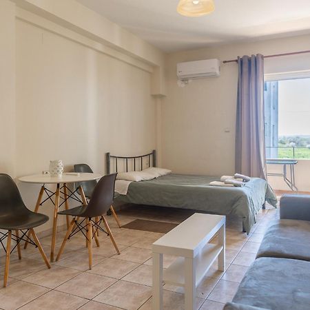 Elia Mini Suites 7 Larissa Exterior photo